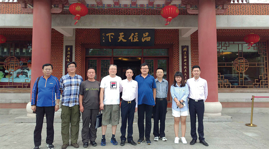 吉建筑專家：泉工鋪就“會(huì)呼吸”的道路，了不起