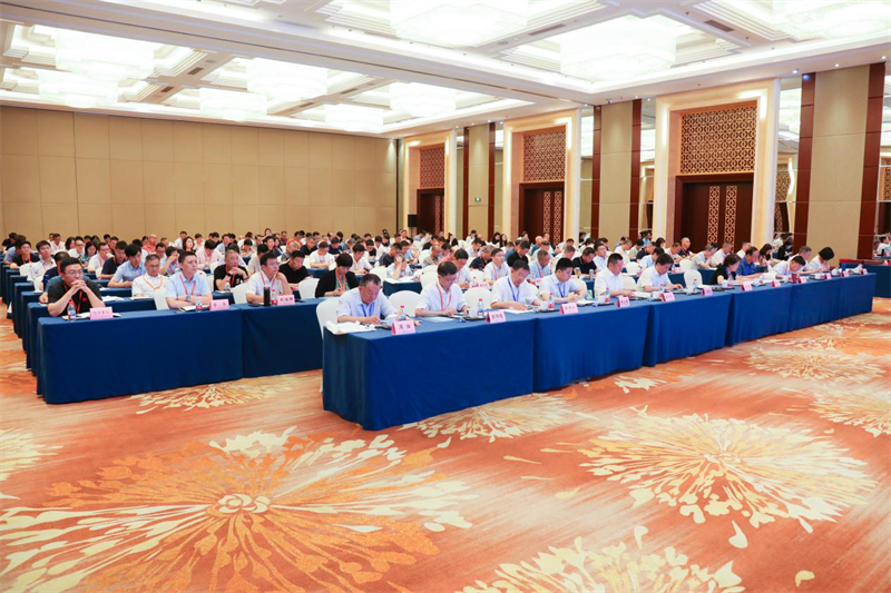 泉工股份受邀參加2025建材機械標(biāo)準化大會